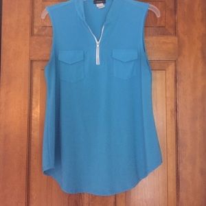 Cocomo blue top.  Zipper at top.