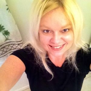 Meet your Posher, Carrie