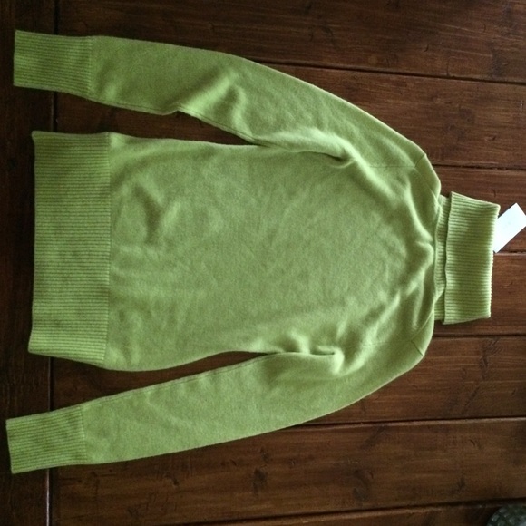 J. Crew 100% Cashmere Turtleneck Sweater - NWT