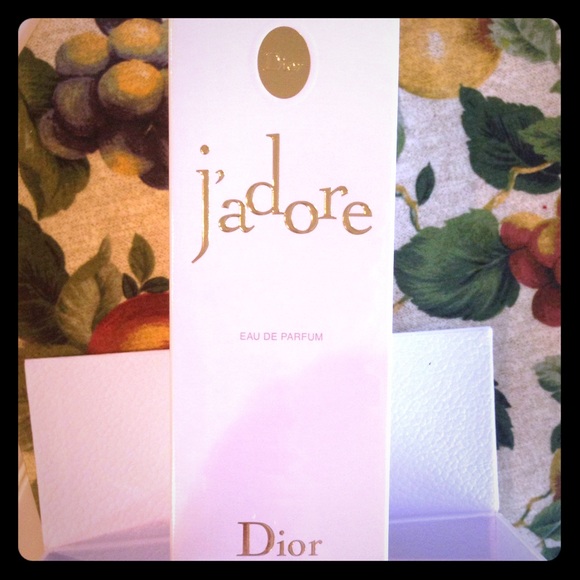 j'adore Dior Perfume