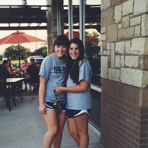 Meet your Posher, Chloe