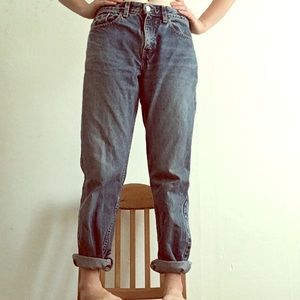 Boyfriend style straight leg vintage Levi's
