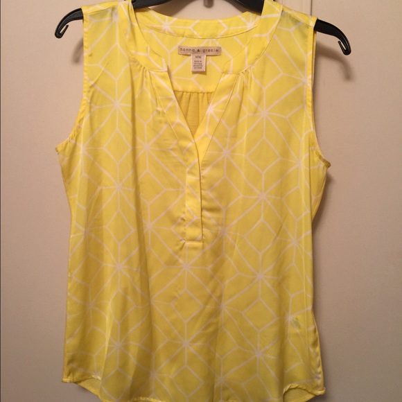 Beautiful polyester Ryan short sleeved summer top - Picture 1 of 1