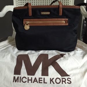 Michael Kors Kempton Nylon Tote, Medium