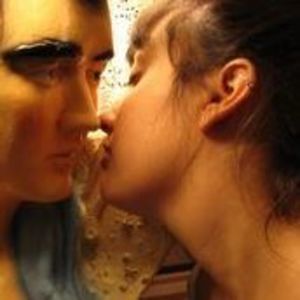 Meet your Posher, Claire