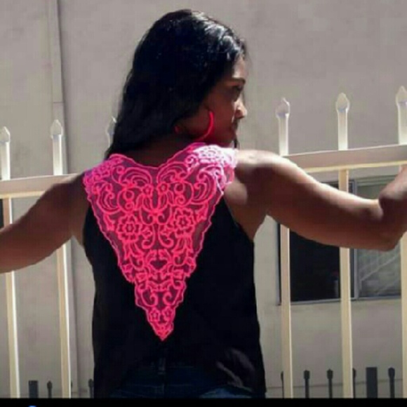 Top - Picture 2 of 3