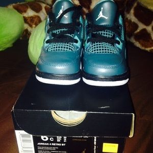 Jordan 4 BT