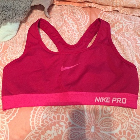 Nike Pro sports bra