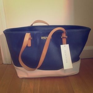 Kenneth Cole Reaction navy/white tote. Never used!