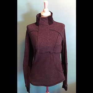 Lululemon Base Runner 1/2 Zip size 10