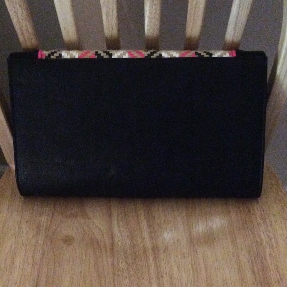 Black clutch - Picture 2 of 2