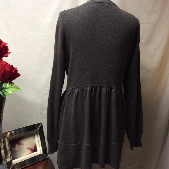 SOLD!! FINAL PRICE Cute sweater - Picture 3 of 3