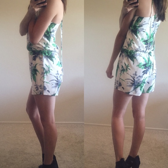 LAST S • Ivory Green Floral Print Romper - Picture 3 of 3
