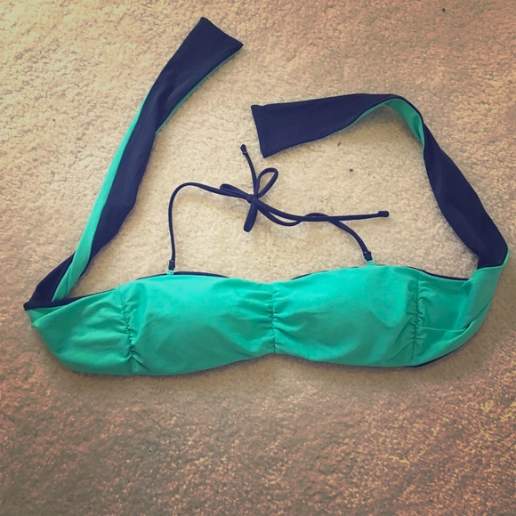 Reversible aerie swim top NWOT