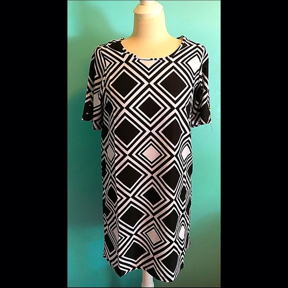 Mud Pie Mod-Style Shift Dress size Small