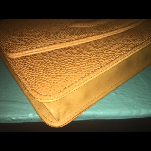 ❤️SOLD❤️Auth Chanel Caviar Leather WOC - Picture 2 of 4