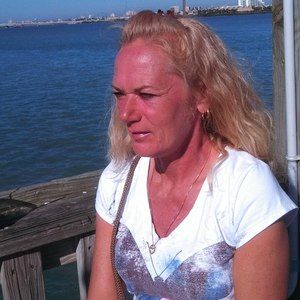 Meet your Posher, Valerie