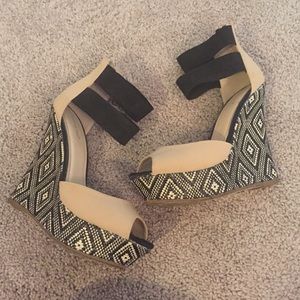 SALE!! Aztec print wedges
