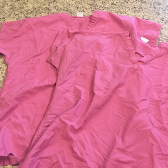 Scrub tops - Picture 2 of 2