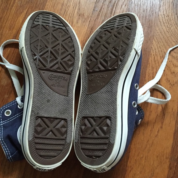 Navy blue converse - Picture 4 of 4