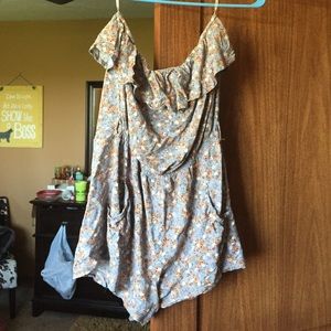 Forever 21 printed, strapless romper.