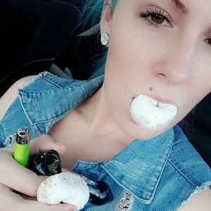 Meet your Posher, Donella