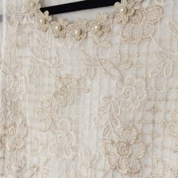 Cream top - Picture 2 of 4