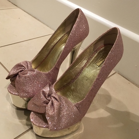 Pink Glitter Wild Pair stilettos with bows - Picture 1 of 4