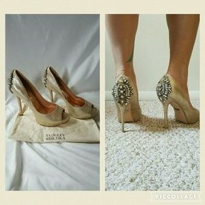 Moving Sale 🎉Badgley Mishka Dree Platino Pump 9.5