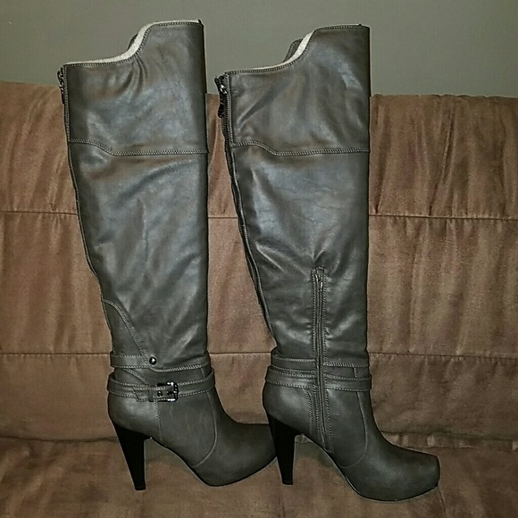 G by Guess Triana boot Size 8