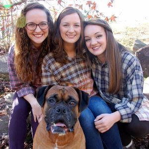 Meet your Posher, Raeghan