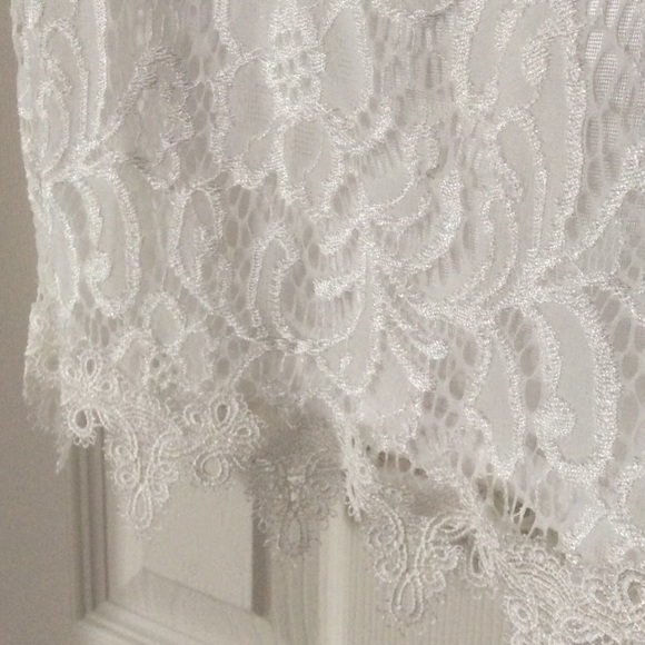 Two piece white skirt and top set - Picture 4 of 4