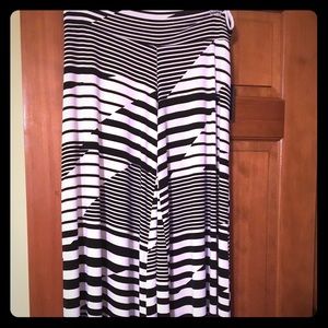 Black & white knit palazzo pants