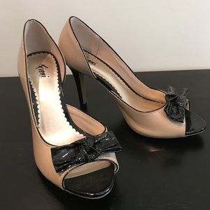 Payless "Fioni" open toe heels size 6.5W