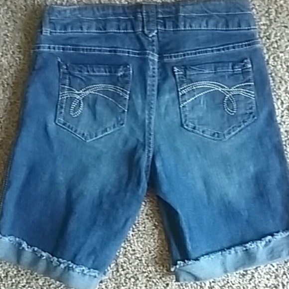 Arizona Bermuda shorts. New without tags.
