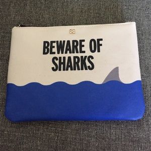 Sale🎉Kate Spade Beware Of Sharks Gia Pouch Clutch