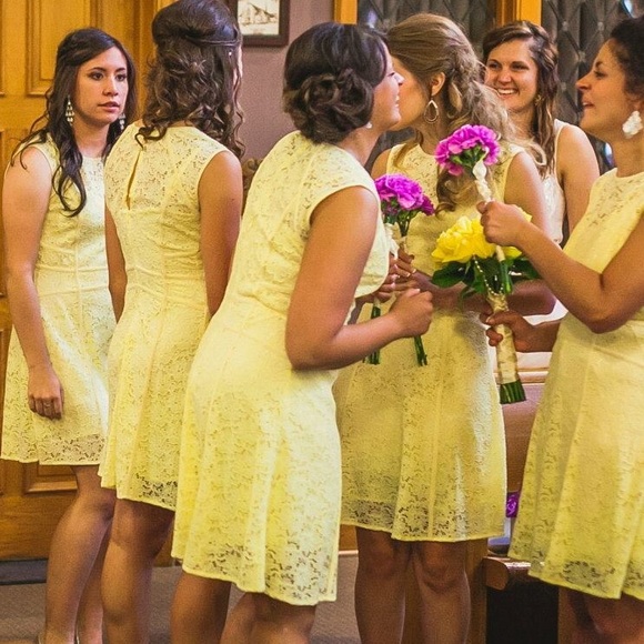 Beautiful pale yellow dress, worn only once! - Picture 3 of 4