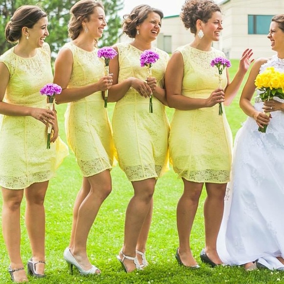 Beautiful pale yellow dress, worn only once! - Picture 4 of 4