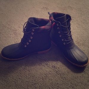 Tommy Hilfiger Duck Boots