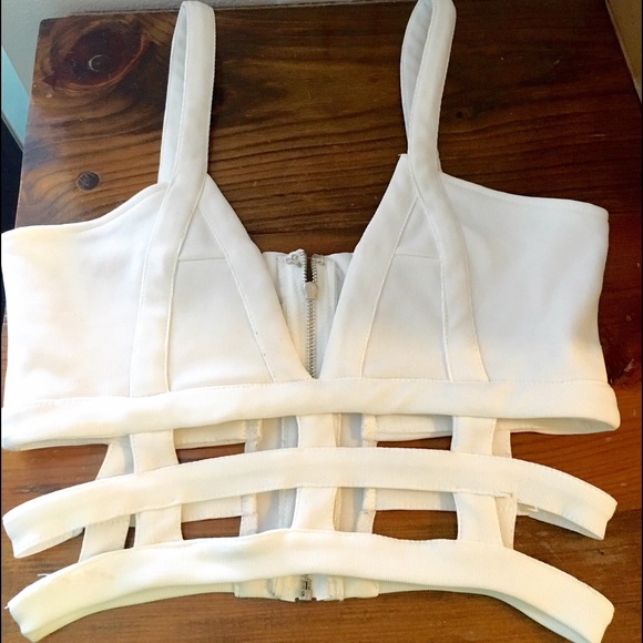 Tobi white crop top never worn