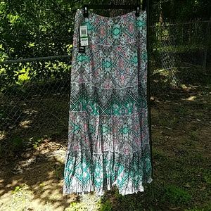 Crinkle skirt. Multicolor.