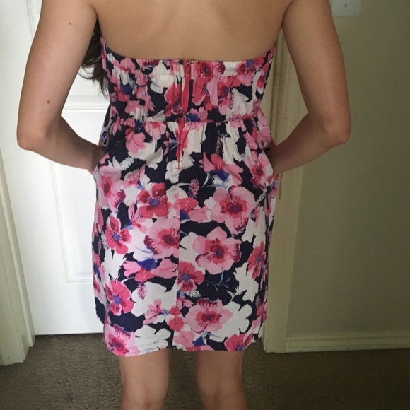short floral dress - Picture 2 of 2