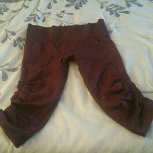 SOLD! Lululemon In the Flow crops. Sz 6 Burgundy