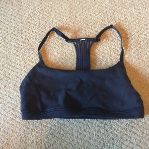 Lululemon sports bra