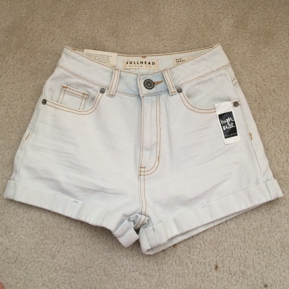 Bullhead Pants - Bullhead High Waisted Mom Short