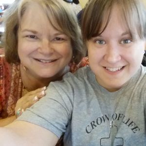 Meet your Posher, Leslie