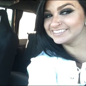 Meet your Posher, Shara