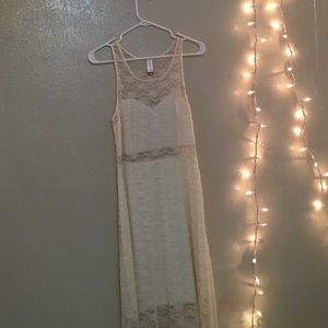 No boundaries White dress