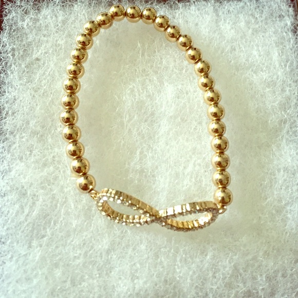 Infinity bracelet - Picture 1 of 3