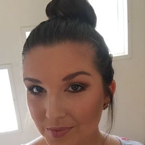 Meet your Posher, Bethany
